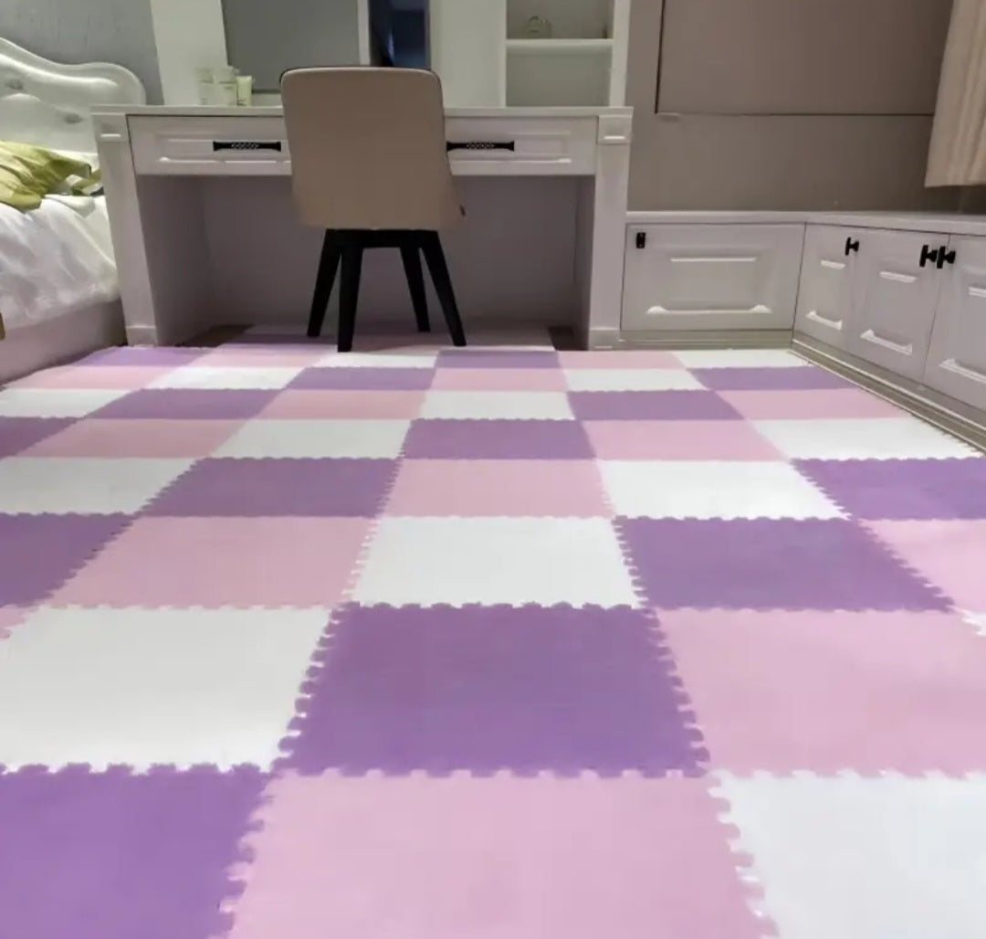 24 vnt. kilimėlio plytelės – 30×30×1 cm, neslystančios, lengvai plaunamos, pritaikomos