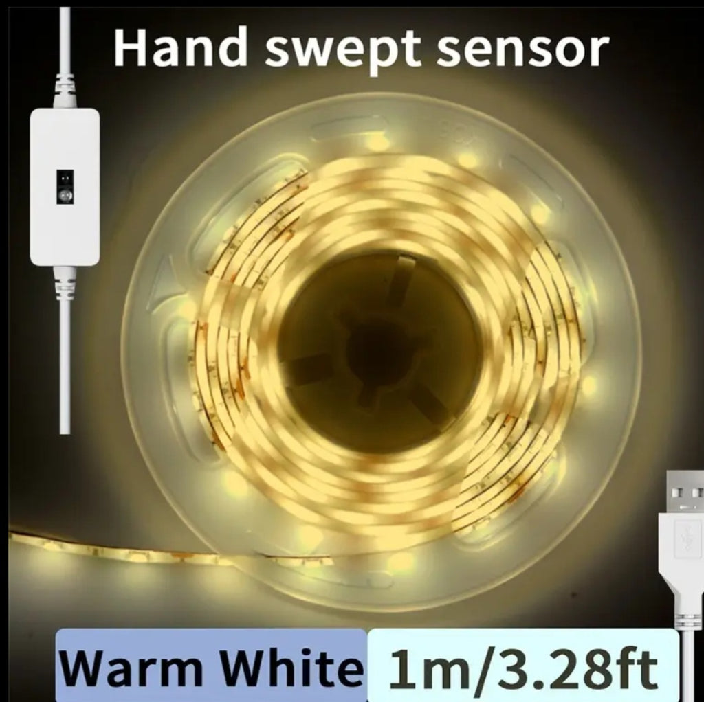 Protinga LED juostelė su judesio jutikliu – USB, šilta/balta 5V, lanksti, naktiniam apšvietimui