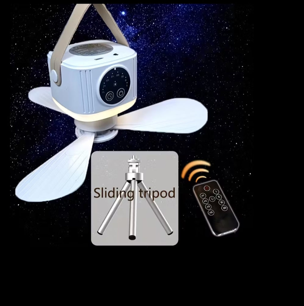 Daugiafunkcinis nešiojamas lubų ventiliatorius su įkraunama USB baterija, 4 vėjo režimais, nuotoliniu valdymu, laikmačiu ir švelnia naktine šviesa. Tylus, galingas ir lengvai kabinamas arba statomas – idealus namams ir išvykai į gamtą.